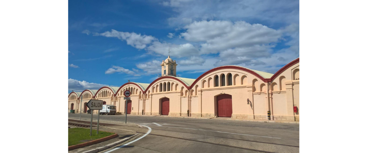 Gandia treballa en una proposta «de consens» per definir els usos dels magatzems del port