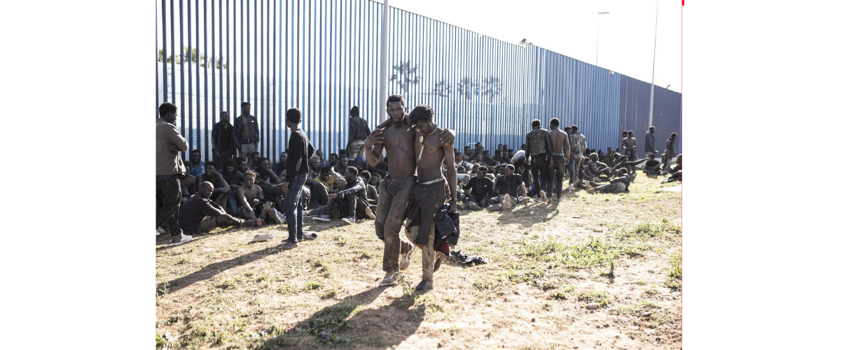 Intent de saltar la tanca de Melilla, el 2 març del 2022 |  Ilies Amar| EP