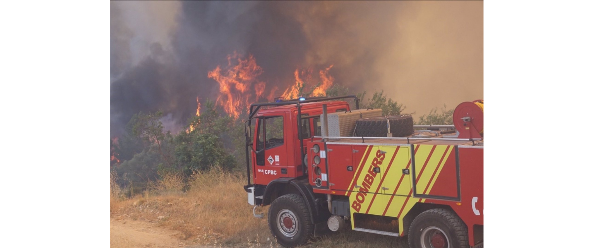 El dispositiu d’emergències ha treballat tota la nit a l'incendi de Caudiel | Bombers de la Diputació de Castelló