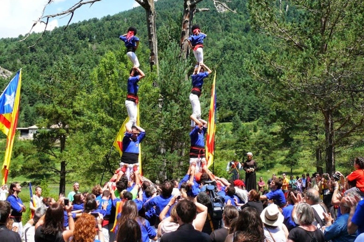 Els Castellers de Berga al Pi de les Tres Branques | Castellers de Berga