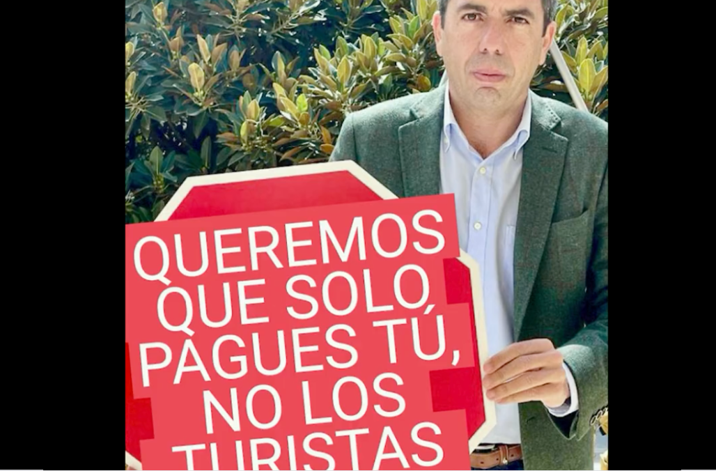 Compromís satiritza la campanya del PP contra la taxa turística