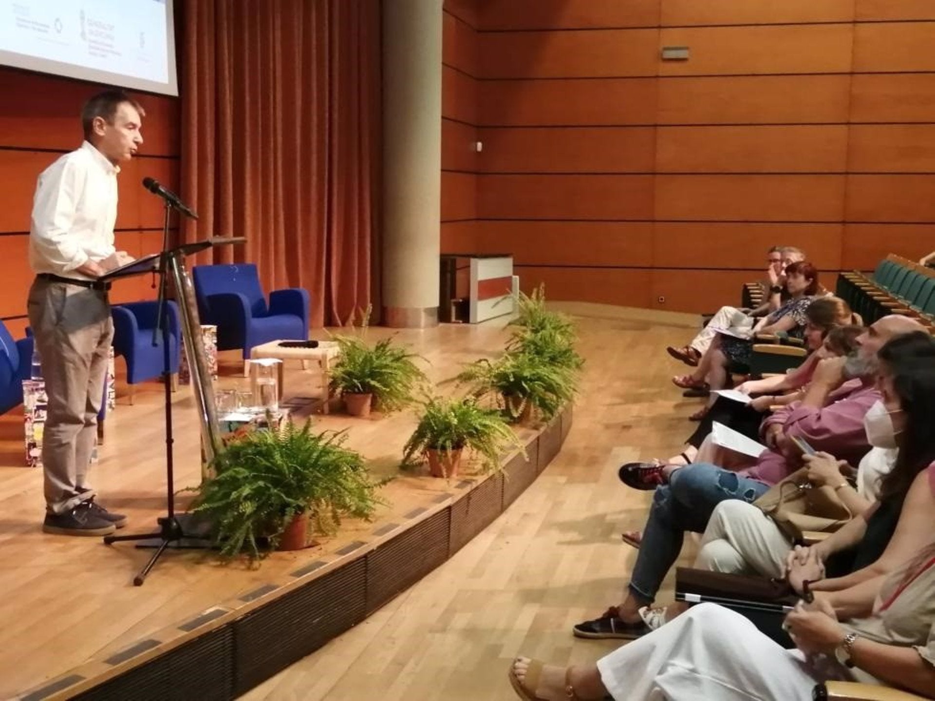 La Generalitat i la UV organitzen l’Escola d’estiu de l’economia sostenible valenciana