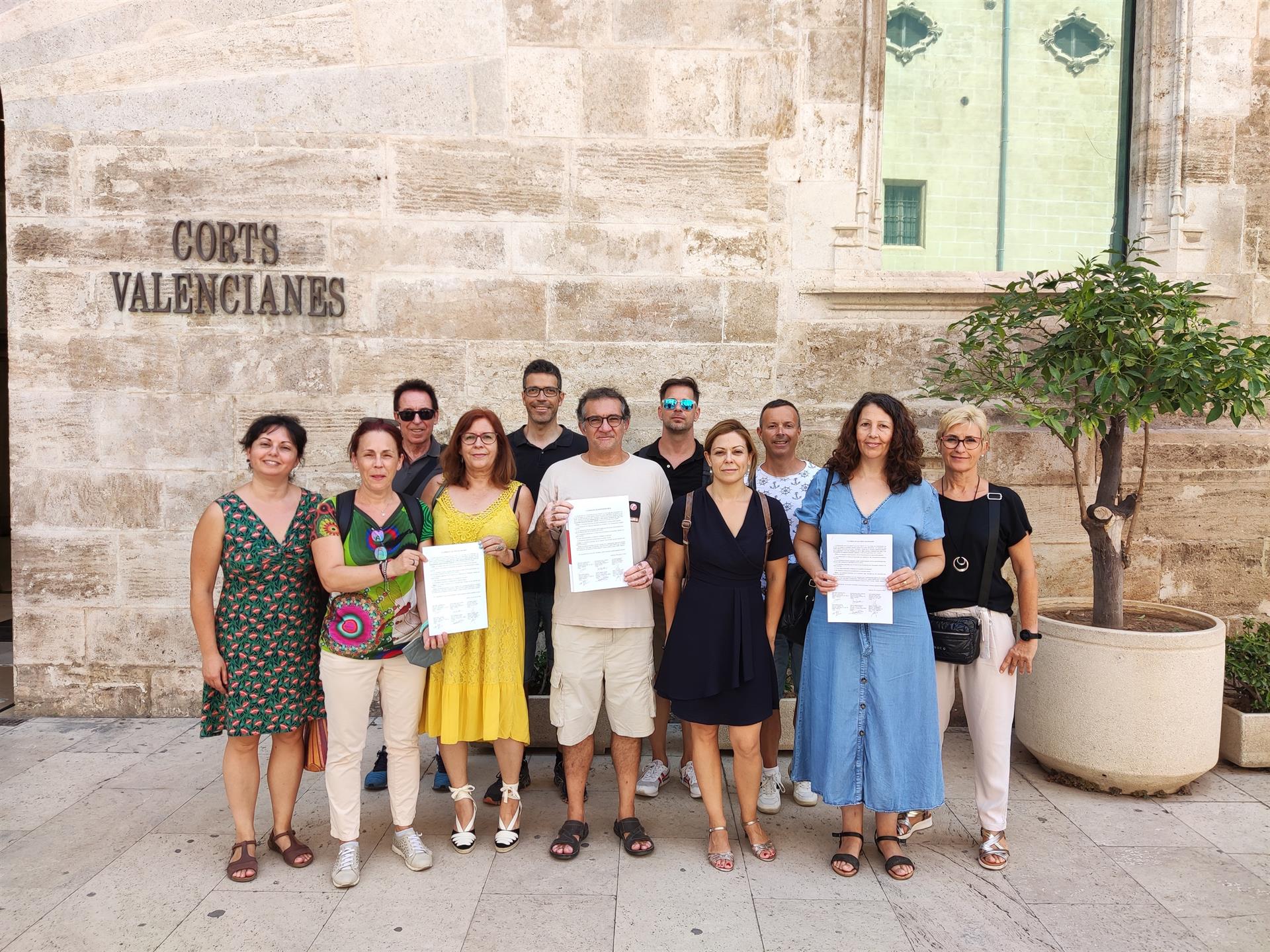 STEPV presenta a les Corts una ILP per a rebaixar les ràtios del sistema educatiu