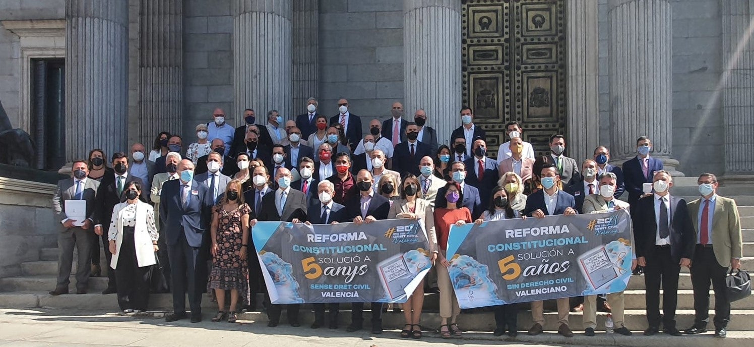 Concentració de Juristes Valencians a les portes del Congrés dels diputats