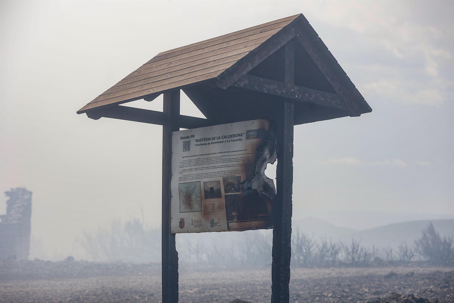 Zona calcinada a la serra Calderona