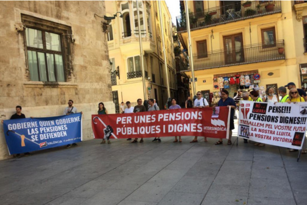 Manifestació a València a favor de les pensions i dels salaris dignes | © Twitter Intersindical Valenciana