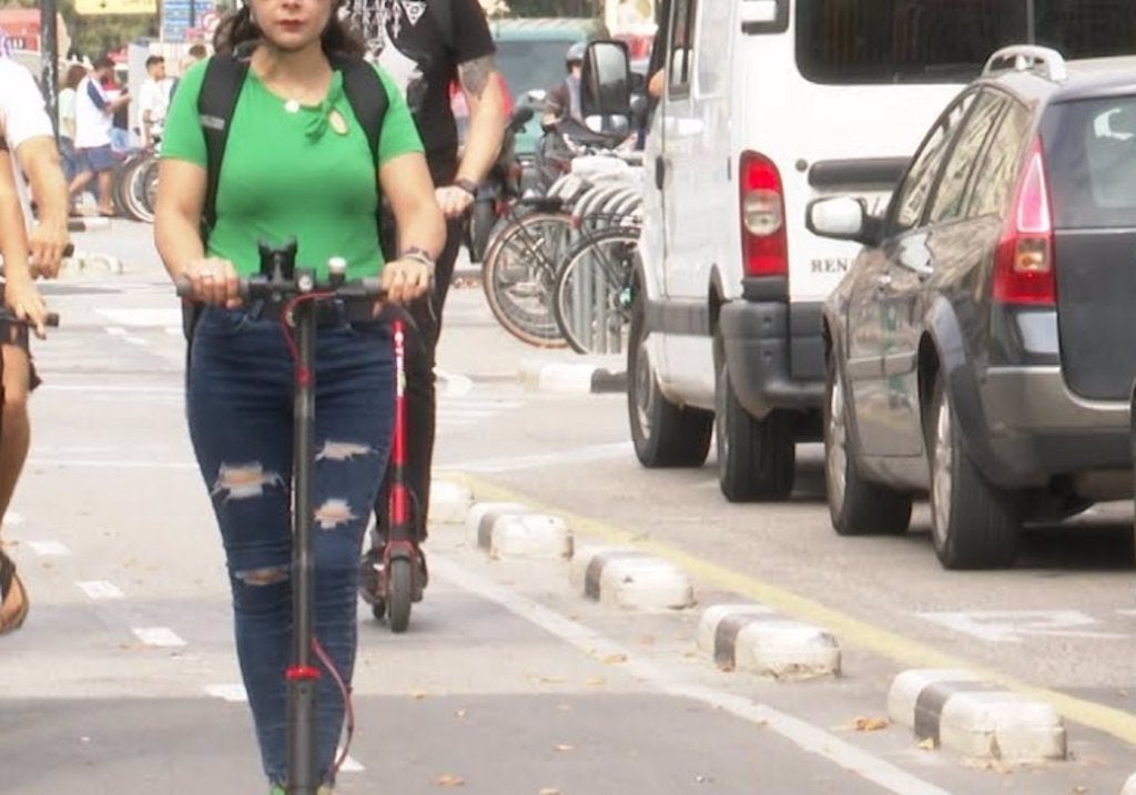 Els accidents laborals de trànsit amb bicicletes i patinets es tripliquen els últims sis anys al País Valencià