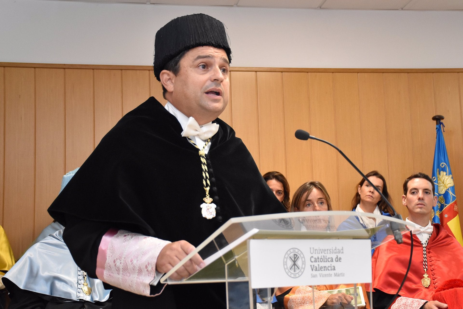 El rector de la Universitat Catòlica de València, José Manuel Pagán