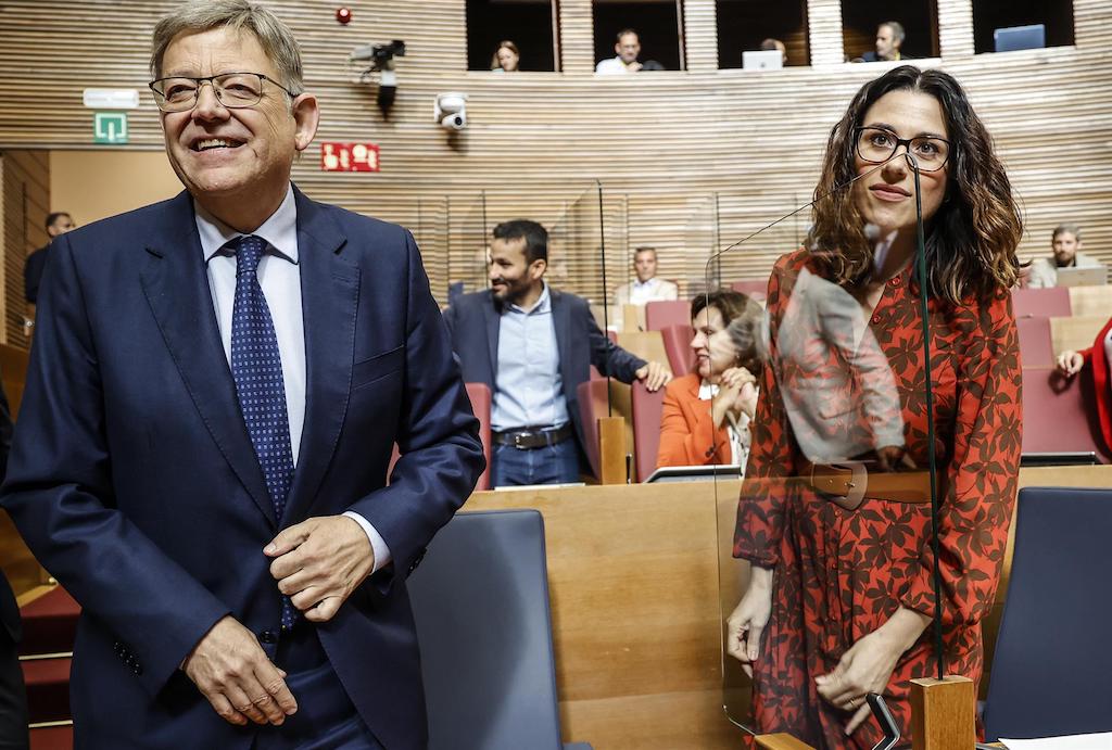 El president de la Generalitat Valenciana, Ximo Puig, i la vicepresidenta i portaveu del govern valencià, Aitana Mas, en el debat de política general a les Corts | Rober Solsona | EP