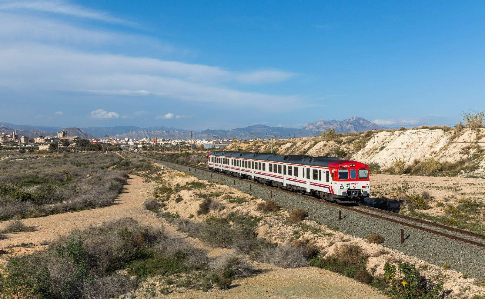 Tren de rodalia a Alacant