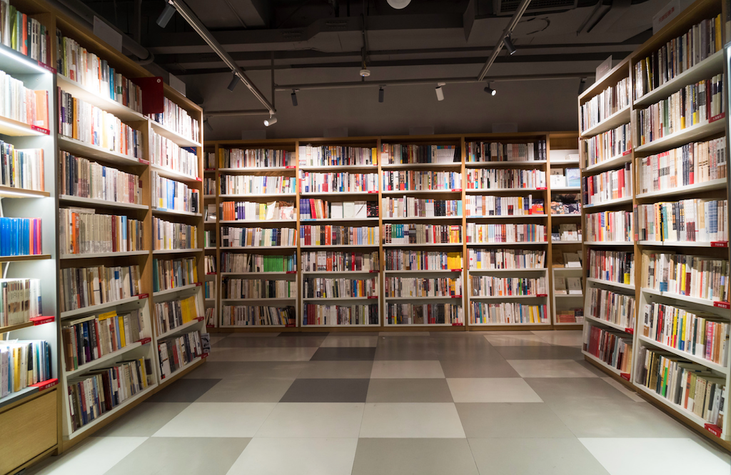 Lladres d’històries, àlbums il·lustrats, poesia i molt més, a La Veu dels Llibres d’aquesta setmana