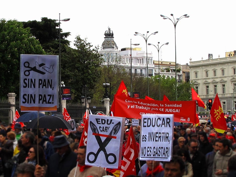 Manifestació a favor dels serveis socials