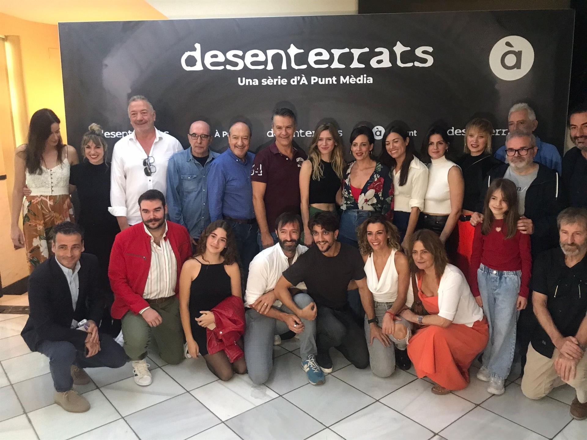 Recordar mentre altres obliden: À Punt estrena «Desenterrats», un thriller ambientat en un sanatori d’Alcoi