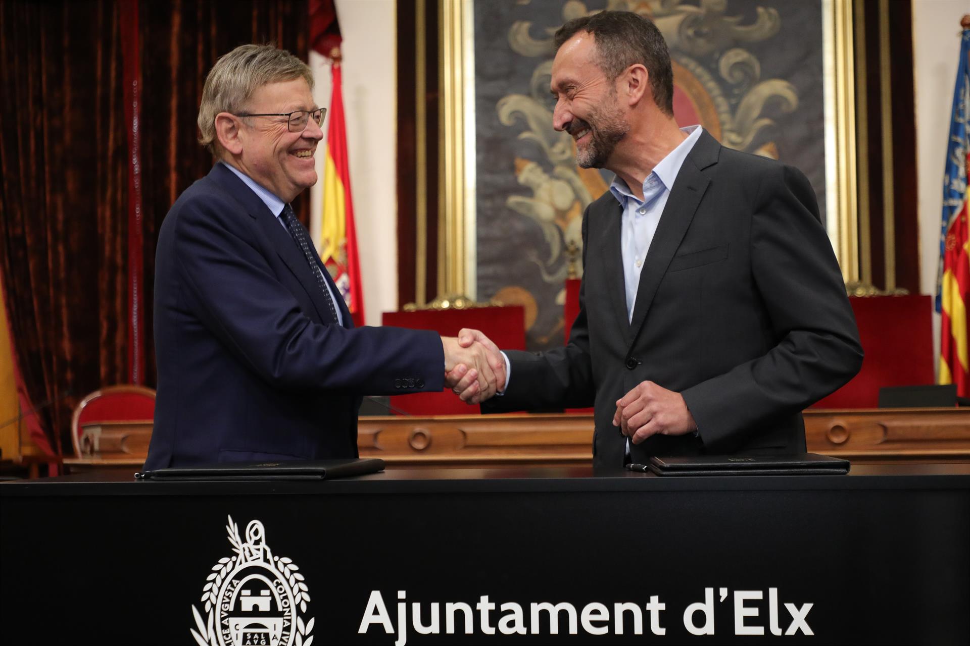 El president Ximo Puig amb l'alcalde d'Elx, Carlos González Serna