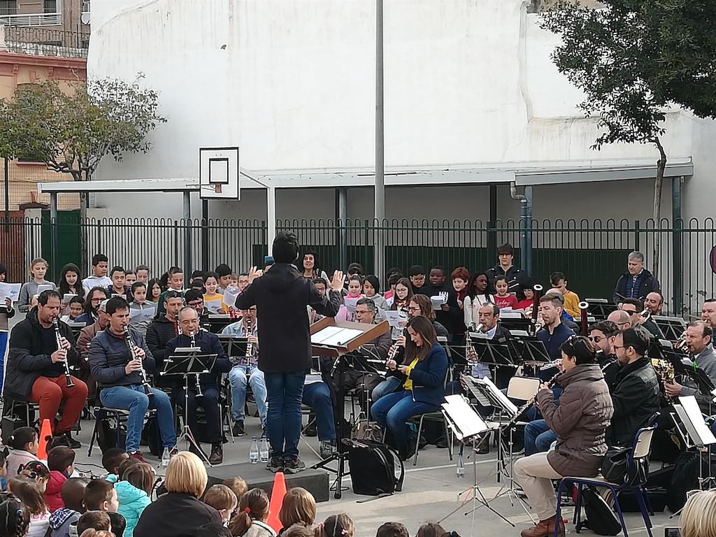 El nou programa EscolART promou l’expressió artística de l’alumnat amb la música, la ràdio, el teatre i la dansa