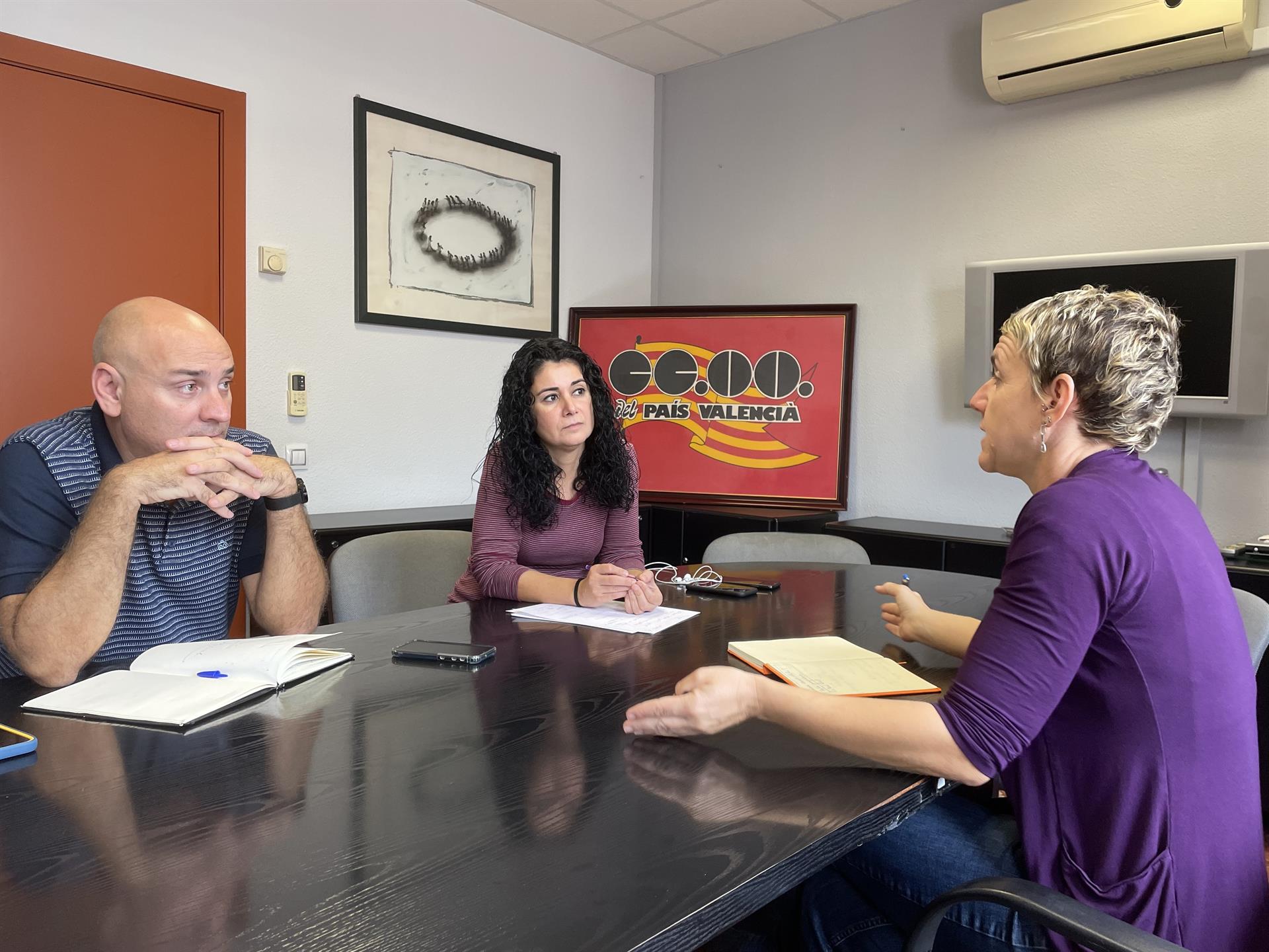 Papi Robles es reuneix amb Ana García i Juan Carlos Gallart