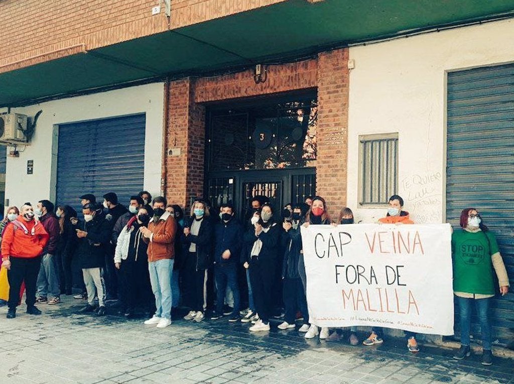 Tres detinguts durant el desnonament d’una família amb dos fills en el barri de Malilla de València