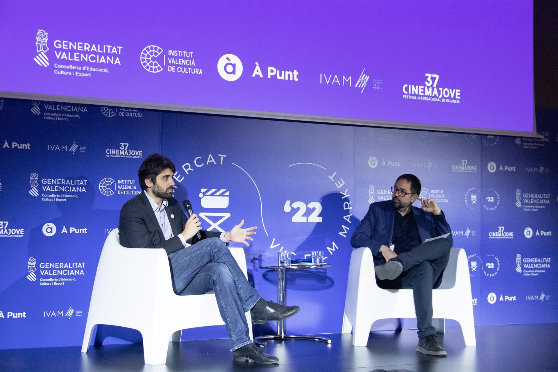 Francesc Felipe, a la dreta, participa en una conferència