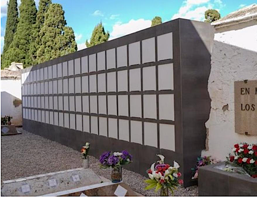 Memorial de les víctimes del franquisme al cementeri municipal de Castelló de la Plana