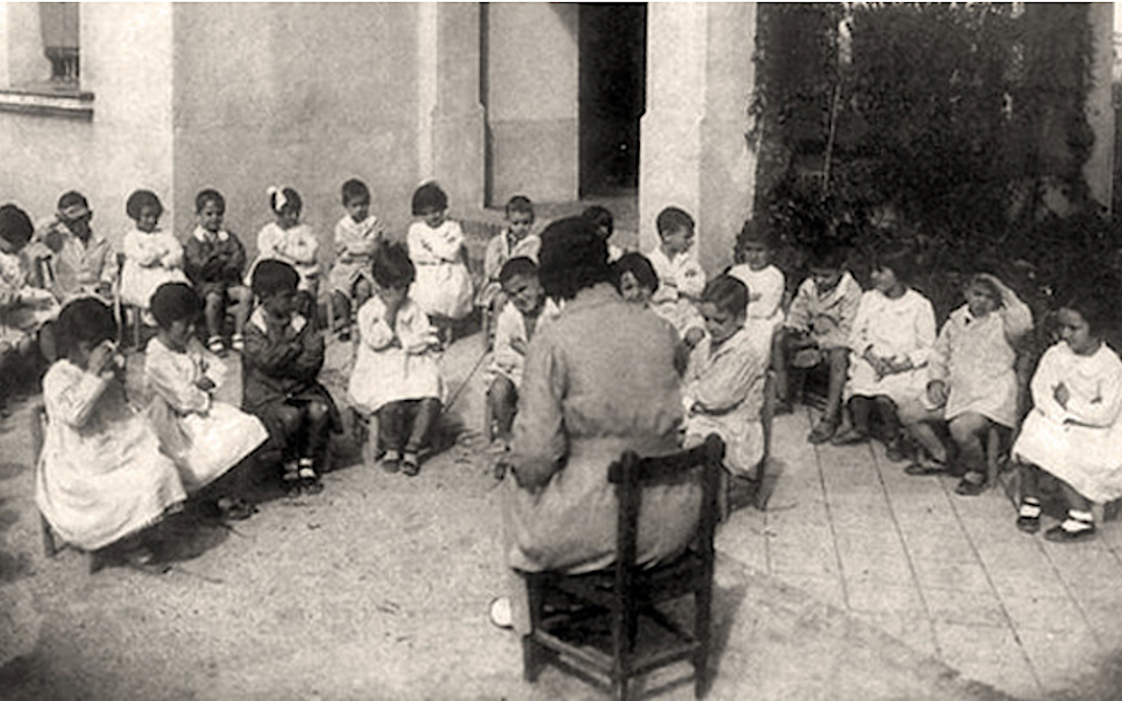 Tal dia com hui del 1961  la mestra republicana María Villén va morir a València