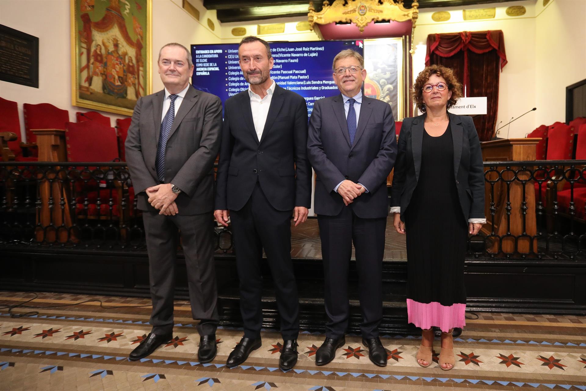 Elx presenta la seua candidatura a l’Agència Espacial Espanyola amb les credencials de «la unitat, l’esforç i el talent»