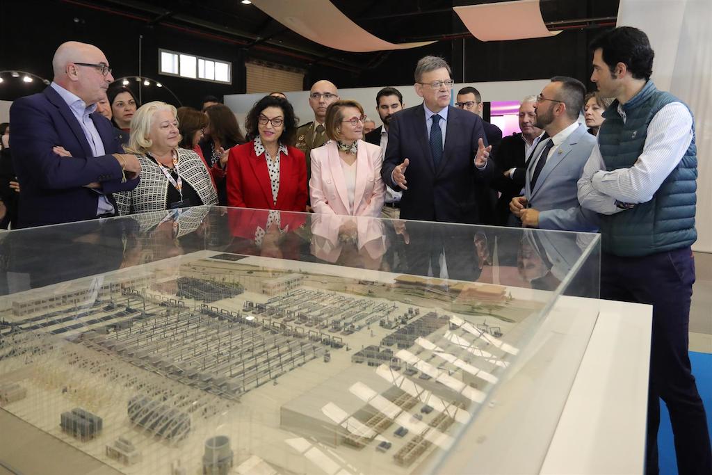El president de la Generalitat, Ximo Puig, visita la fira «Destaca 2022», a Vila-real