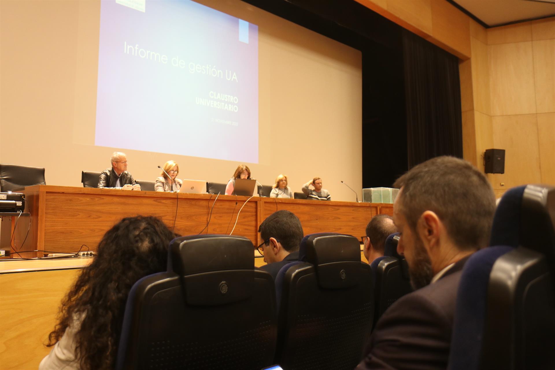 La rectora de la UA trasllada al Claustre la seua «preocupació» per la «escassetat pressupostària» del Consell