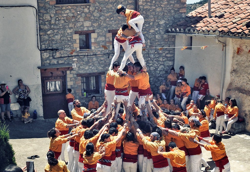 La Conlloga Muixeranga de Castelló de la Plana participa en la diada dels Minyons de Terrassa