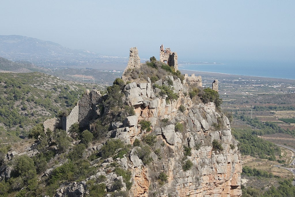 El castell de Miravet, a Cabanes 