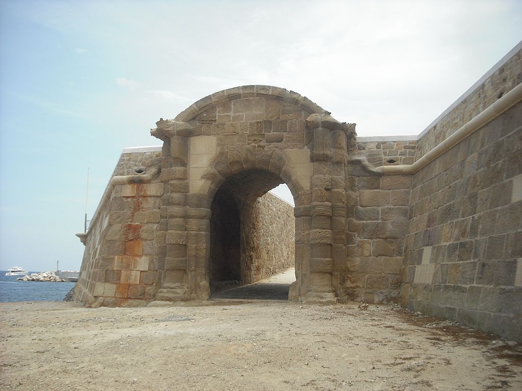 La muralla de Tabarca, a Alacant 