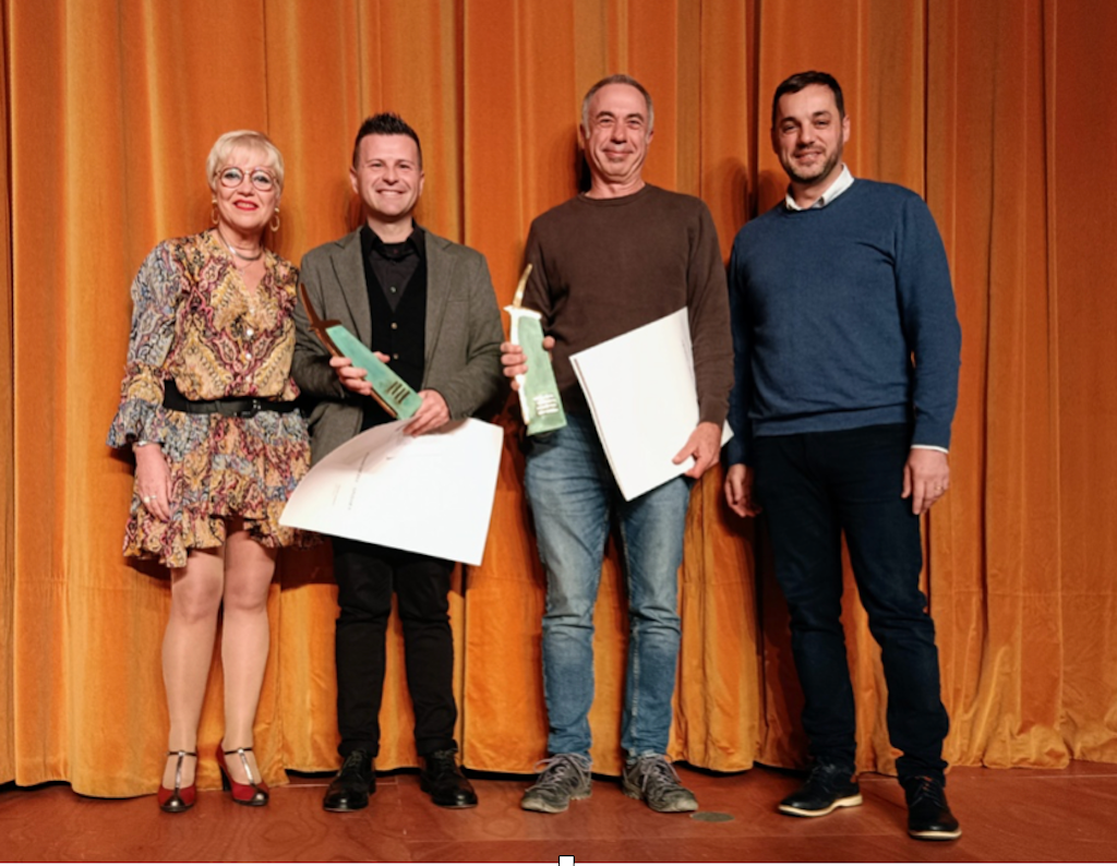 El filòleg Vicent Álvarez i l’Associació sociocultural del Riurau de Jesús Pobre, premis Ocell-Ondara 2022 | Eliazar Roman