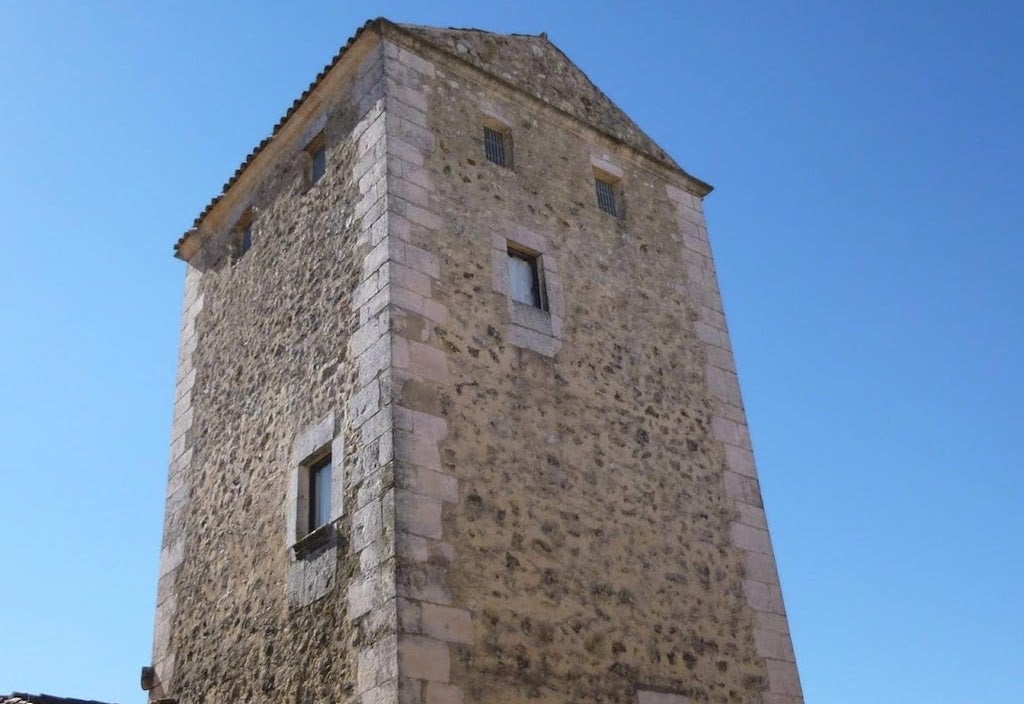 La torre de la Font Bona, a Banyeres de Mariola 