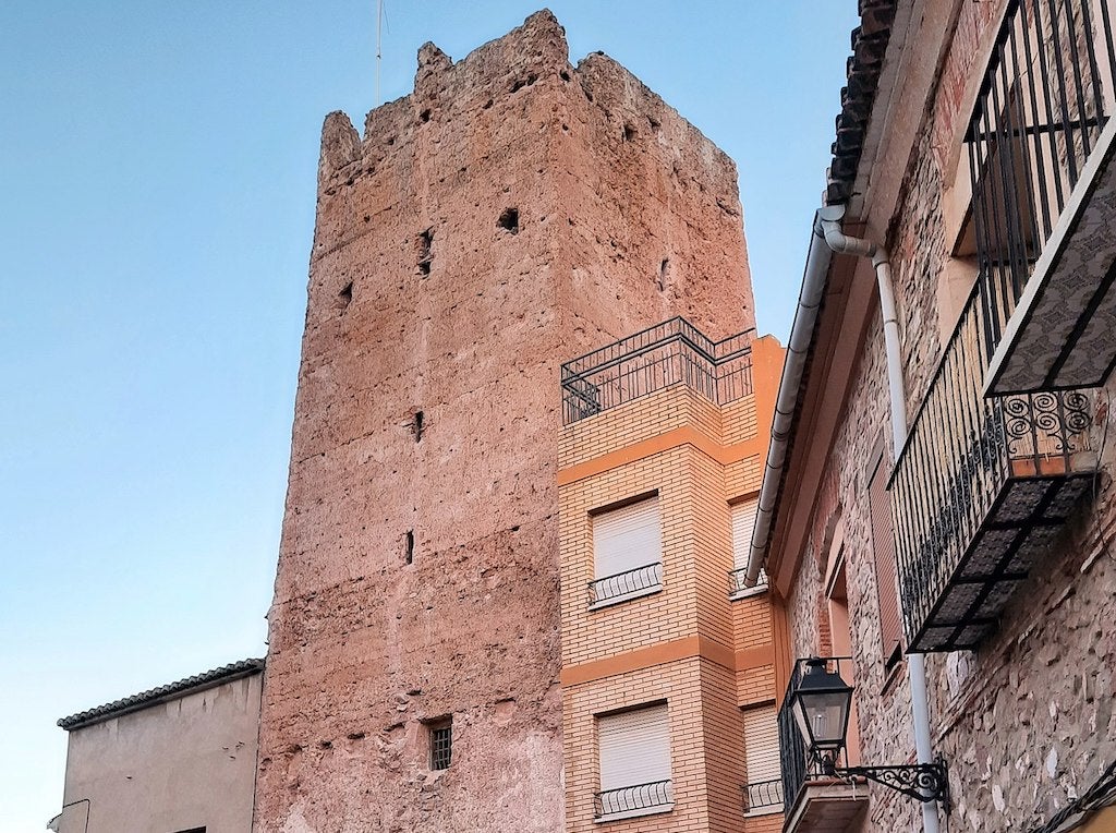 La Torre del Senyor de la vila, a Serra