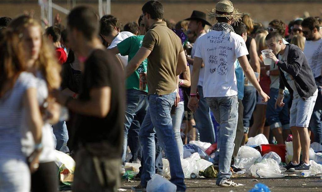 Els joves del País Valencià comencen a beure alcohol als 15,9 anys 