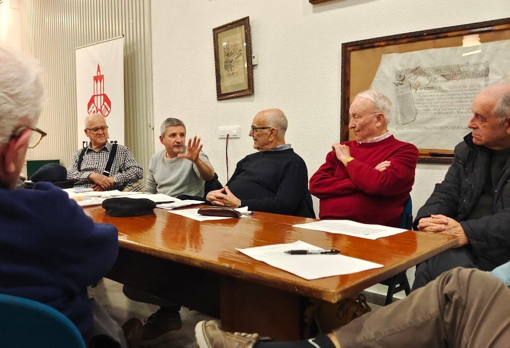 Moisès Vizcaino parla dels 10 anys de La Veu en la Tertúlia dels Dilluns, a la S.C. El Micalet