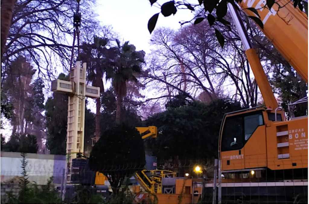 UP valora la retirada de la creu franquista de Castelló de la Plana «per a avançar en els valors democràtics»