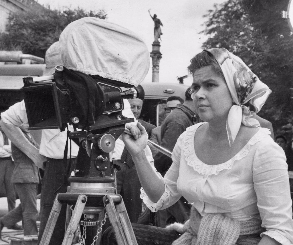 La directora Ana Mariscal durant un rodatge | David Garcia | EP