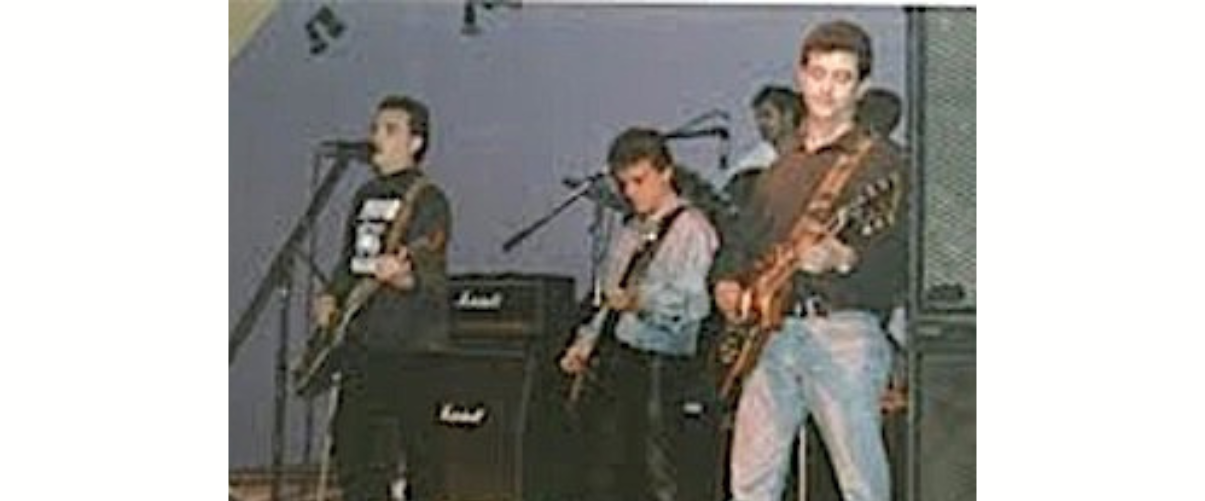 Tal dia com hui del 2004 el grup 4000 Som Prou va actuar a la 3a Mostra de Pop Rock en català al País Valencià