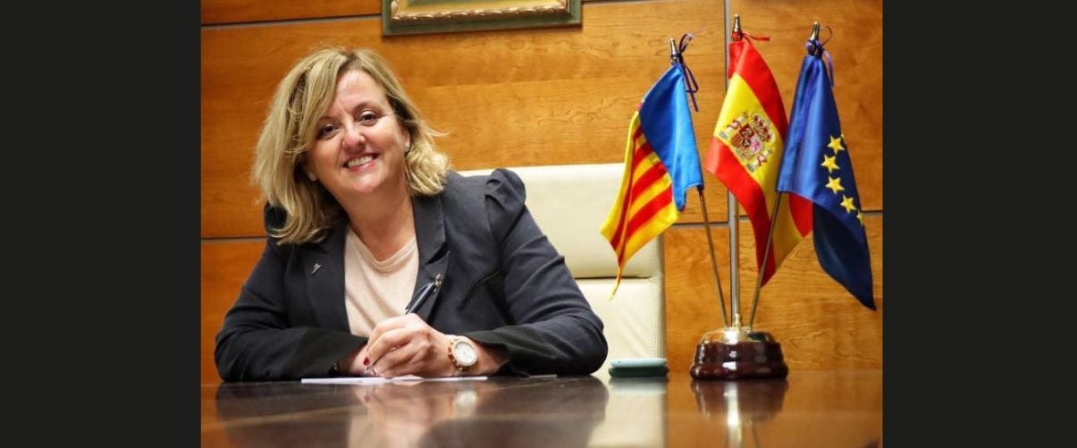 L’alcaldessa de Calp (PP) deixa dos regidors sense competències i intensifica la guerra amb Mazón