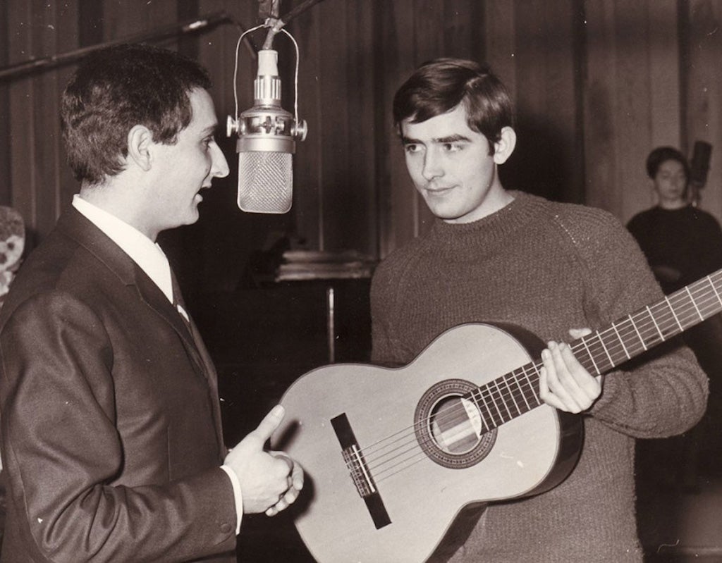 Salvador Escamilla i Joan Manuel Serrat en el programa Radioscope