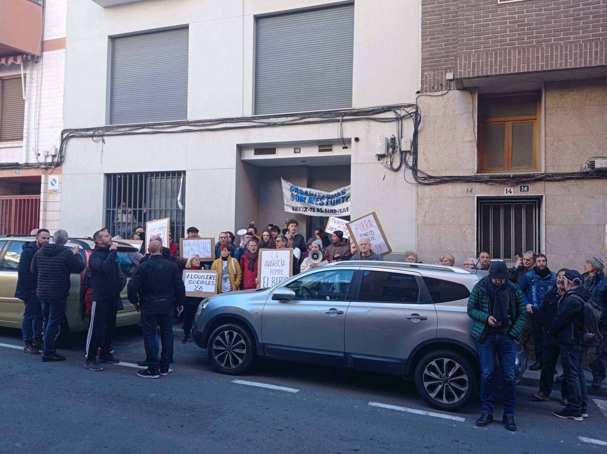 Paralitzat un desnonament al barri alacantí de Carolines