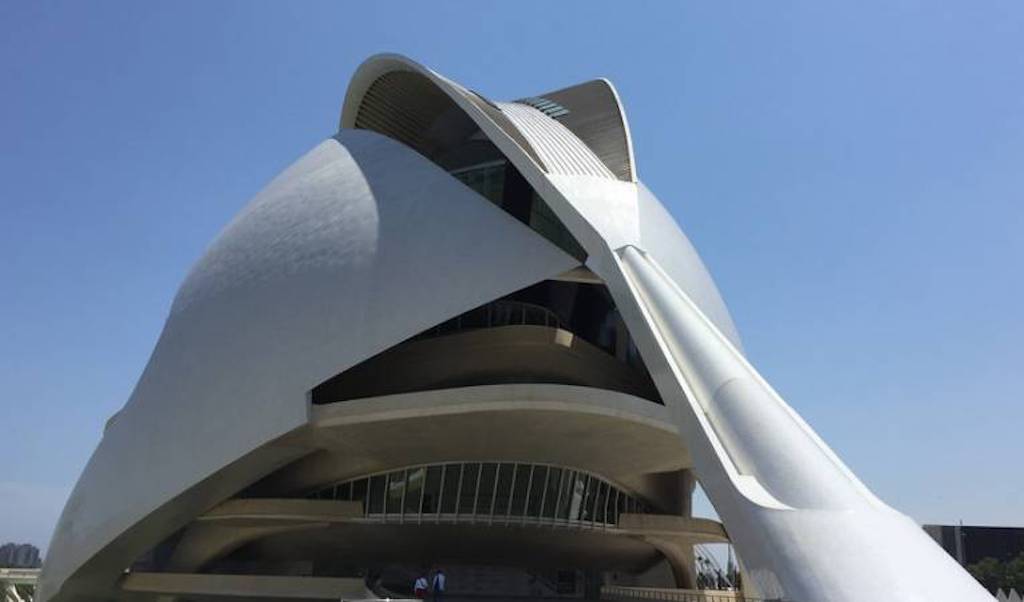 Fa 10 anys, a DLV: «Cacsa deu a l’Ajuntament 6,23 MEUR des del 2006 per les obres del Palau de les Arts»