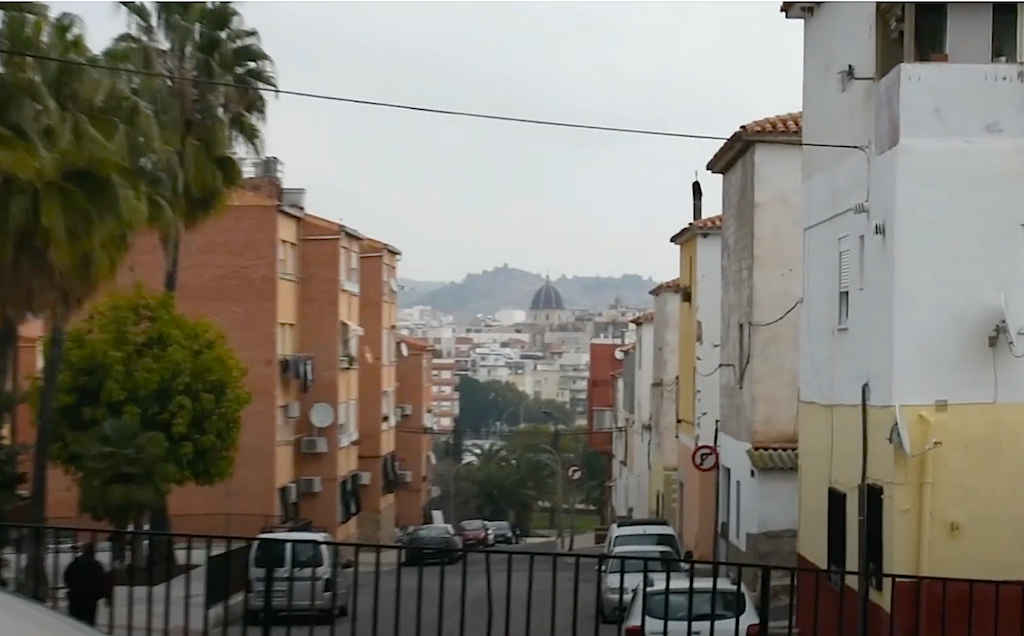 La colònia Sant Antoni de la Vall d'Uixó és un dels 31 barris de 23 ajuntaments inclosos al Pla de Barris