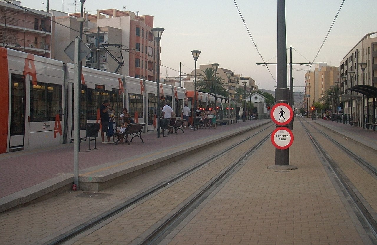 Estació de tramvia al Campello (l'Alacantí)