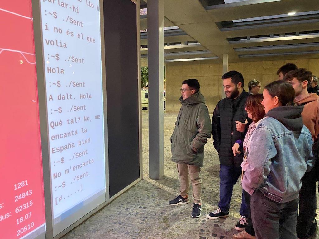 Falla Immaterial estrena al MuVIM una instal·lació visual que analitza la forma de viure a València [Vídeo]