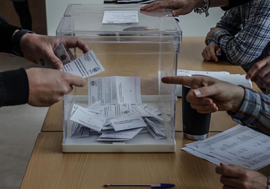 Votació per a la jornada contínua en un centre  | Rober Solsona | EP