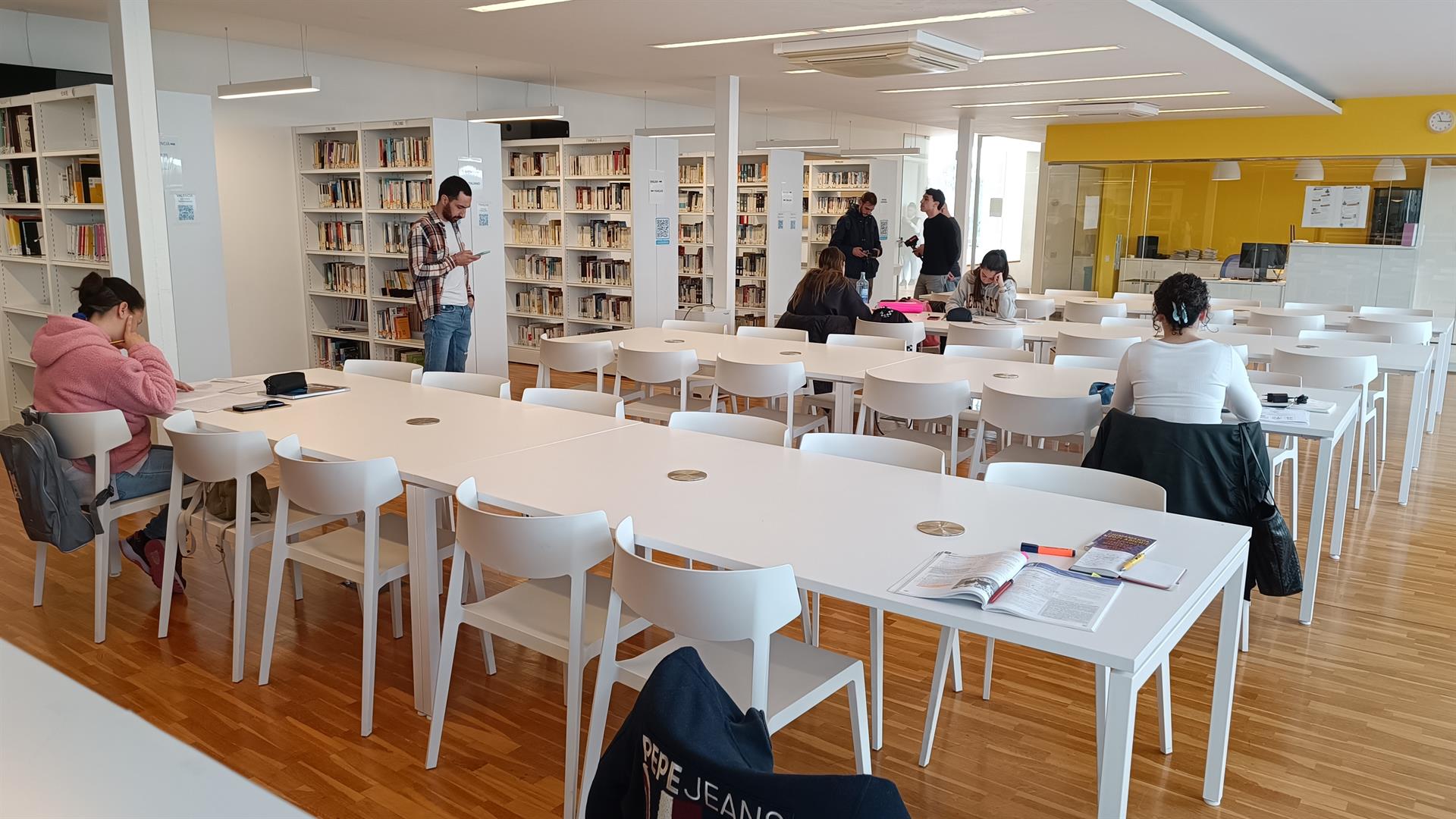 Santa Pola, Riba-roja, Énguera i Xelva tindran seus de l’Escola Oficial d’Idiomes