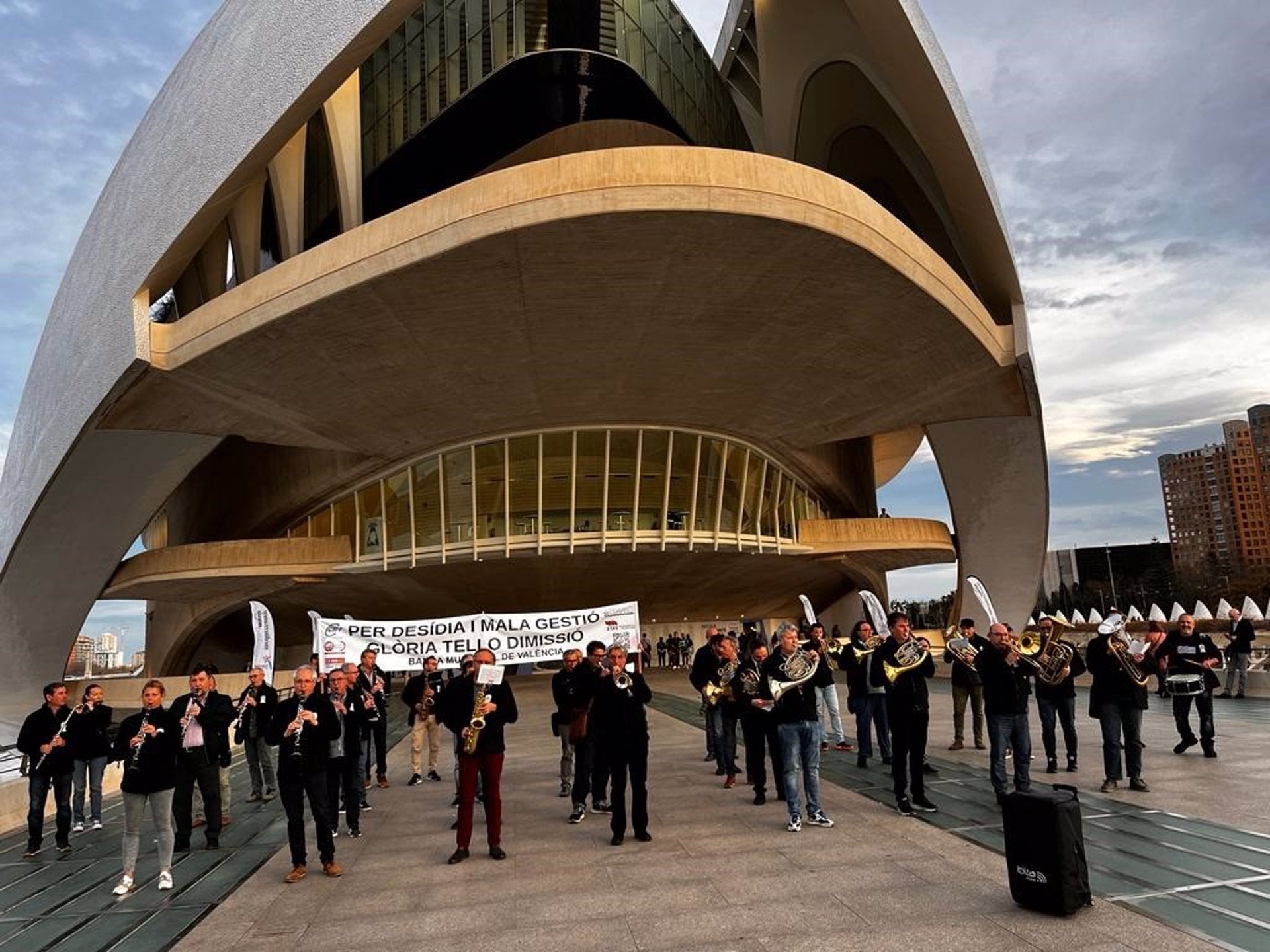 La Banda Municipal de València demana la dimissió de Tello per «mala gestió»