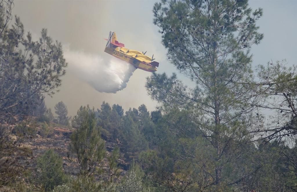 El perímetre del foc de l’Alt Millars continua «molt estable»