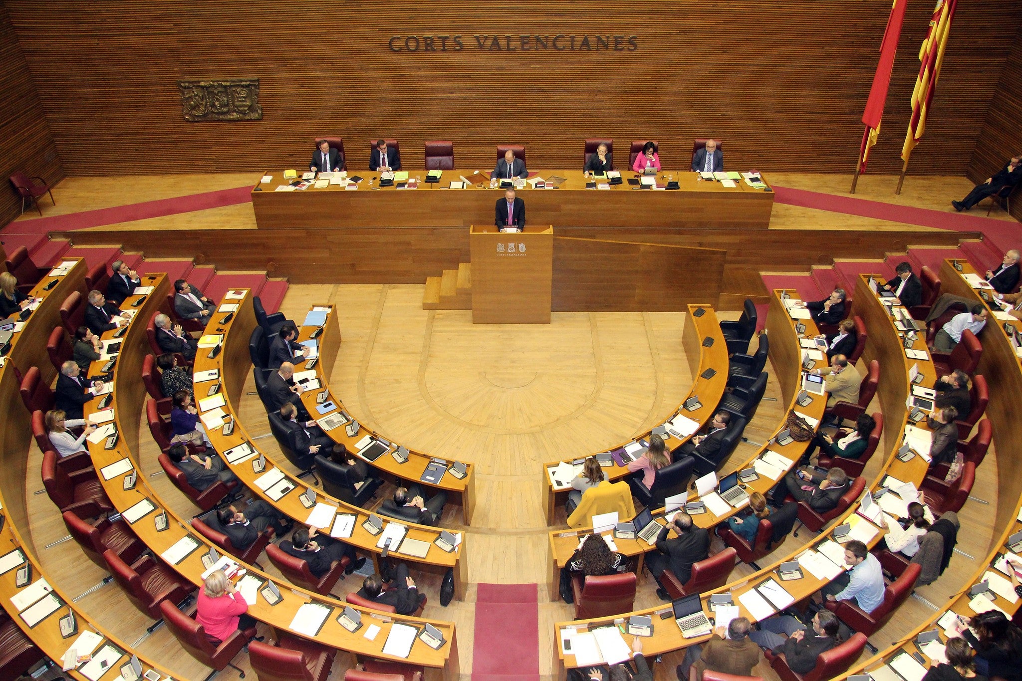 D’un partit regionalista alacantí a República Valenciana: les formacions alternatives que concorren a Les Corts